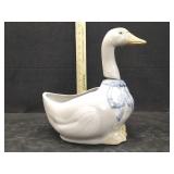 LOUISVILLE STONEWARE, GOOSE SOUP AND LADEL