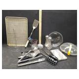 KITCHEN ITEMS, NOVELTY GRILL SPATULA W/REEL
