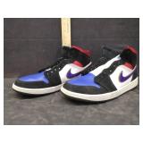 NIKE, AIR JORDAN, SIZE 11.5