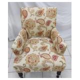 ACCENT CHAIR