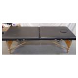 MASSAGE TABLE