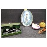 VTG SINGER BUTTON HOLER & MORE COLLECTABLES
