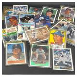 Lot of Assorted Baseball Cards