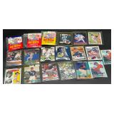 Lot of Assorted Baseball Cards