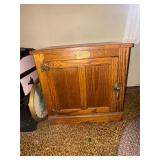 Faux ice box