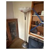Standing floor lamp
