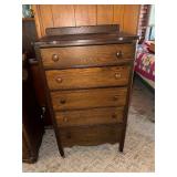 Wooden chest of drawers