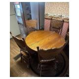 Round oak table with 4 chairs