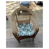 Plastic wicker lawn chair