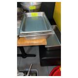 A lot of six assorted size hotel pans