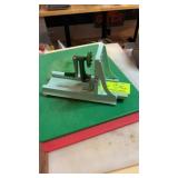 Spiral vegetable cutter