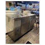 Perlick 60 inch direct drawer beer cooler with