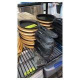 Sizzle platters with wood holder