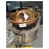 LARGE COPPER KETTLE 20.5 INCH DIAMETER