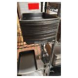 32 baking pans 9.5ï¿½ x 13ï¿½ x 2ï¿½ deep