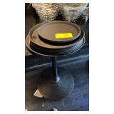 Lot of assorted size bar trays