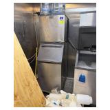 MANITOWIC ICE MACHINE AND BIN