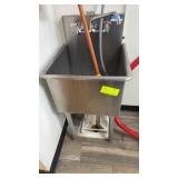 Single compartment prep sink with faucet