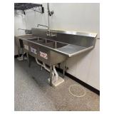 3 COMP POT SINK W/ SIDE DRAIN BOARDS, 89 INCH, W