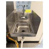 12" WALL MOUNT HAND SINK W/SIDE SPLASHES AND