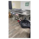 Three compartment pot sink with double drain