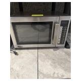 COMMERCIAL MICROWAVE OVEN