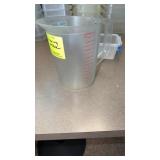 Plastic measuring pitcher 64 ounce