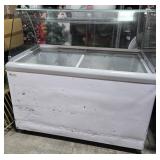 Excellence Commercial Products HB-14HCD Chest