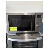 Emerson brand microwave oven 900 Watts