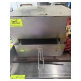 GREASELESS FRYER QUICK AND CRISPY