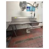 Stainless steel dirty side dish table with sink