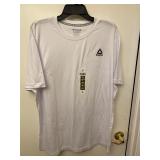 New Reebok menï¿½s shirt size XL