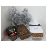 Group Christmas Items - Ornaments & Decor