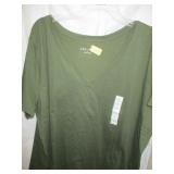 New AVA & VIV 2x Tee Green V-neck
