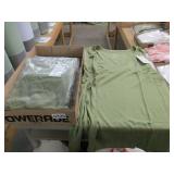 6 New Women's 1X Tops