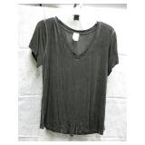 New Women's XL Tee by No Boudaries