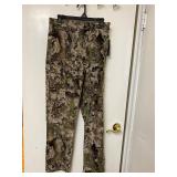 New Tekari youth camo performance pants size XL