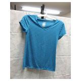 New Women's Danskin Tee Size Small - Semi Fitted