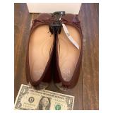 New Time and Tru womenï¿½s slip on shoes size 8