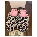 New Wonder Nation girls slippers size 6