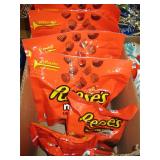 BOX LOT REESE'S MINIATURE CUPS BB:8/25-12/25