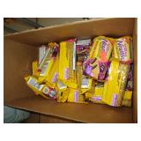 BOX LOT FIG NEWTON COOKIE SNAK PAKS BB: 8/25-12/25