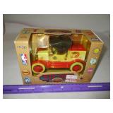 ERTL Die-Cast 1:25 NBA Eastern Atlanta Truck