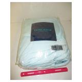 NEW KING / CAL COMFORTER COOL TOUCH BY CONCIERGE