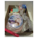 NEW DISPOSABLE CUTLERY / DINNERWARE LOT