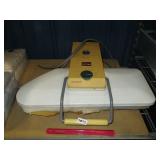 SINGER CLOTHING PRESS