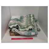 FULL / QUEEN PATCHWORK QUILT - WHITE ON 1 SIDE