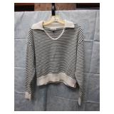 NEW WOMENS LARGE SWEATER BY UNIVERSAL THREADS