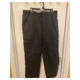 New No Boundaries menï¿½s cargo pants size XL