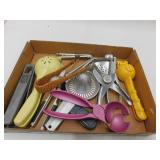 KITCHEN UTENSIL LOT, MEATBALL SCOOP, JUICER, PRESS